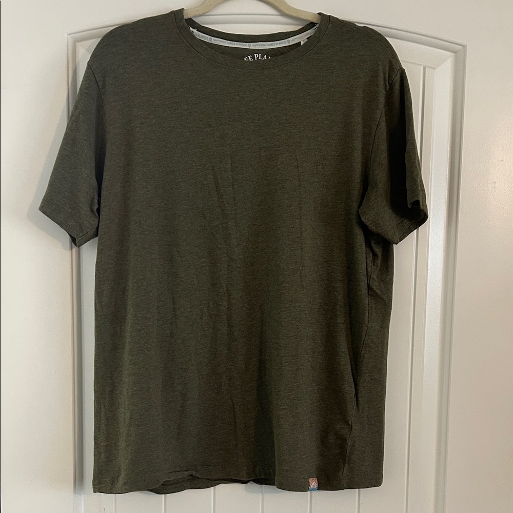 Free Planet Dark Green Men's Short Sleeve Tee